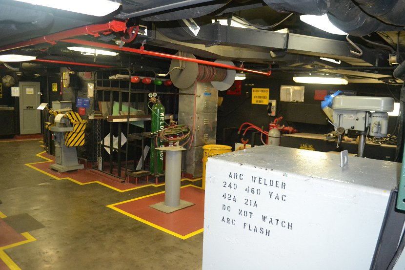 049 Fabrication Room